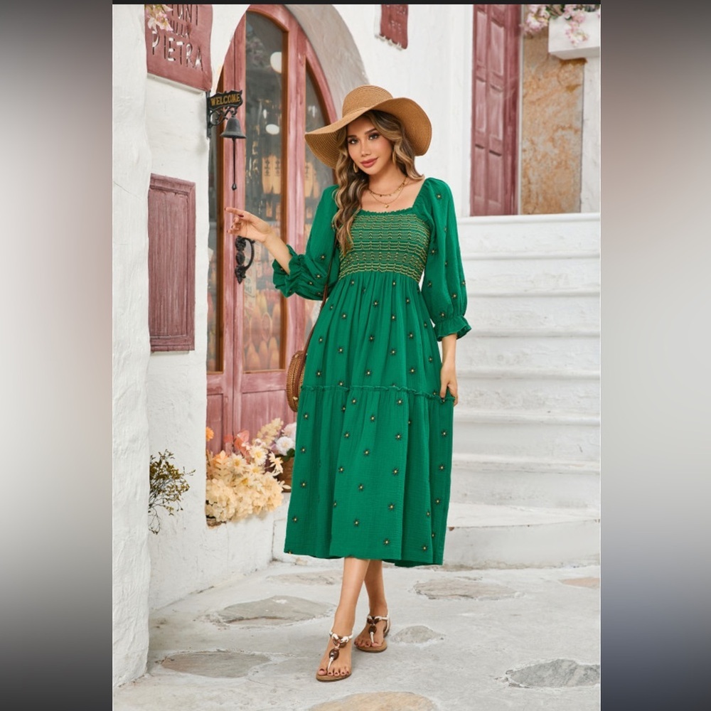 Elegant Green Floral Smocked Puff Sleeve Embroidered Dress NWOT